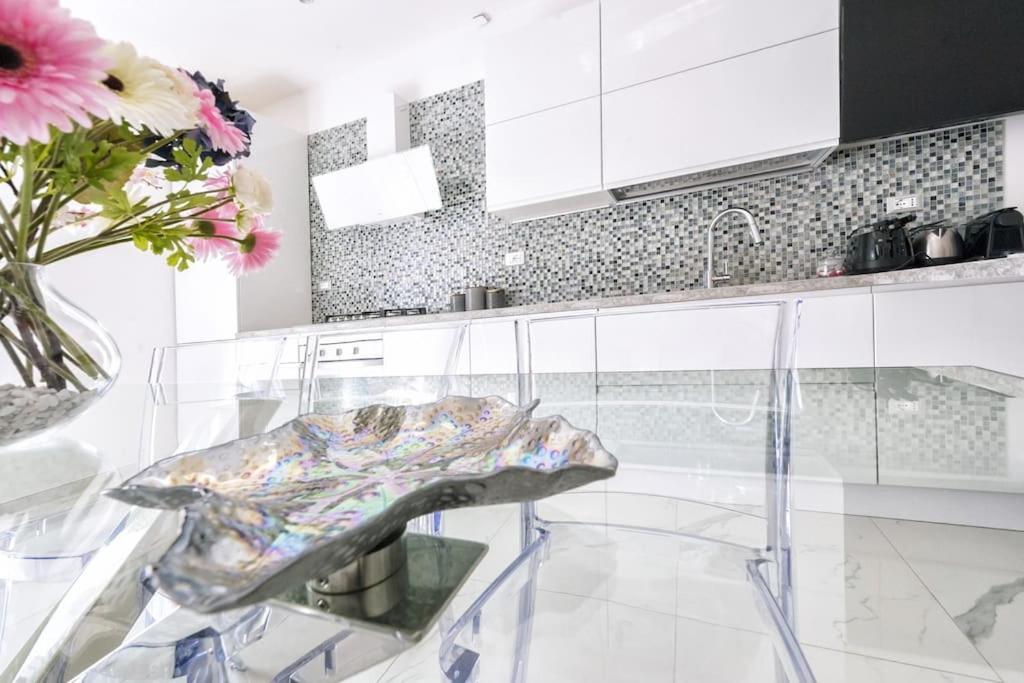 Апартаменты Domus Delia Pescara Centro Экстерьер фото